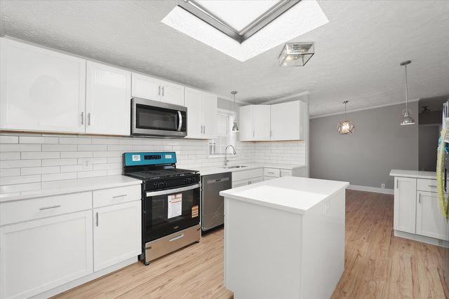 22533 S Remington Drive, Channahon, IL 60410
