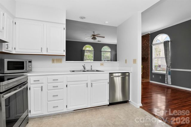 900 Gretna Green Drive, Charlotte, NC 28217