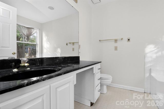 900 Gretna Green Drive, Charlotte, NC 28217