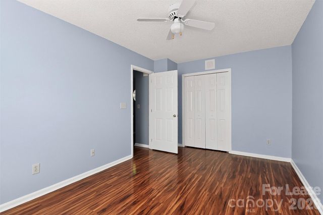 900 Gretna Green Drive, Charlotte, NC 28217