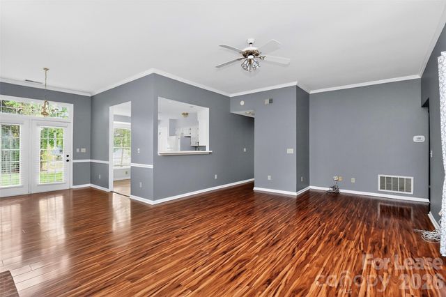 900 Gretna Green Drive, Charlotte, NC 28217