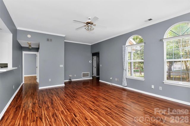 900 Gretna Green Drive, Charlotte, NC 28217