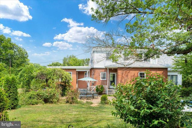 9028 STONEWALL JACKSON HWY, Front Royal, VA 22630