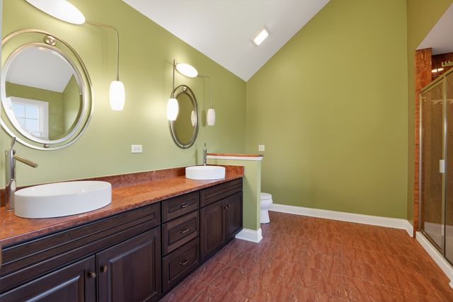 1212 Connamara Court, Westmont, IL 60559
