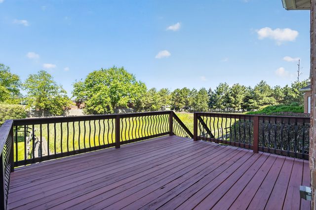 1212 Connamara Court, Westmont, IL 60559