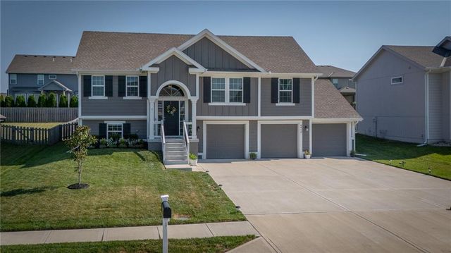 6012 NE 119th Street, Kansas City, MO 64156