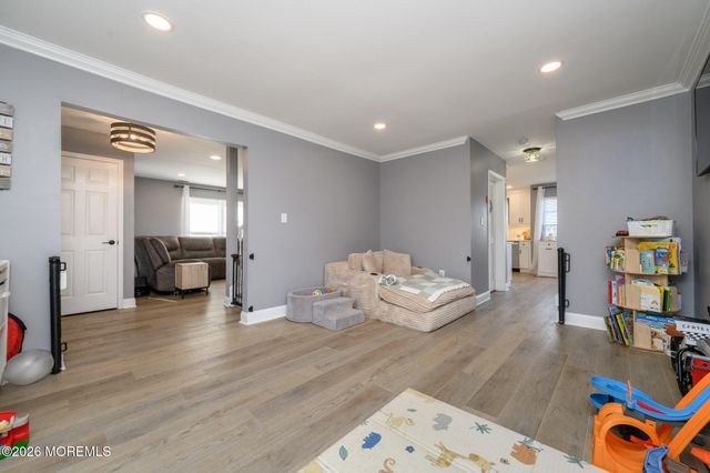 55 Augusta Street, Tinton Falls, NJ 07712