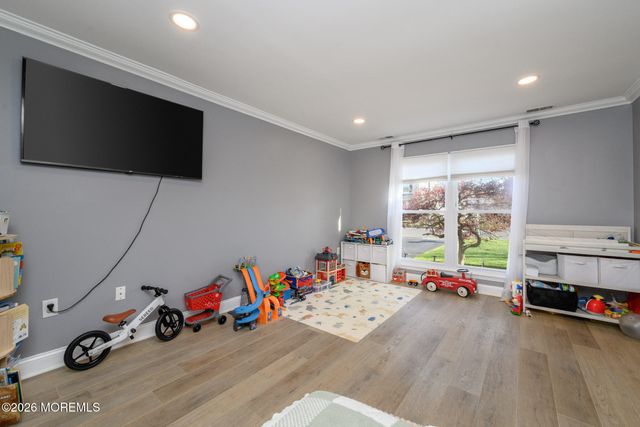 55 Augusta Street, Tinton Falls, NJ 07712