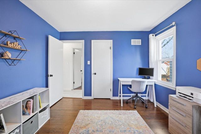 3261 N 86th STREET, Milwaukee, WI 53222