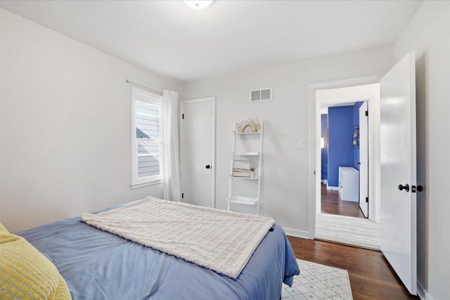 3261 N 86th STREET, Milwaukee, WI 53222