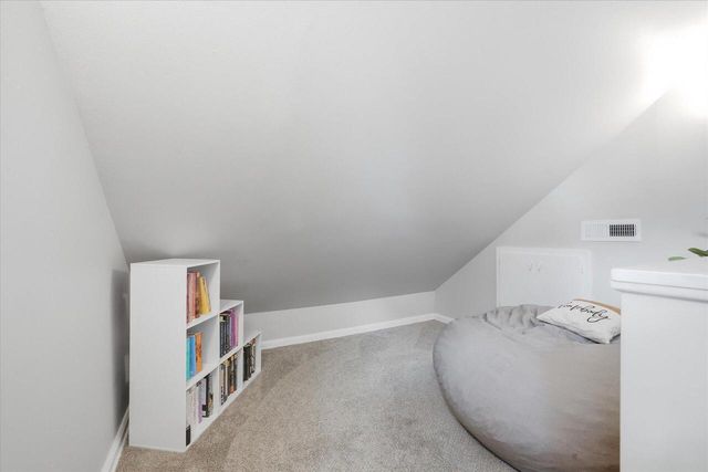 3261 N 86th STREET, Milwaukee, WI 53222