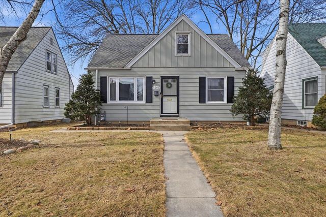 3261 N 86th STREET, Milwaukee, WI 53222