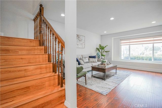 17721 Norwalk 11, Artesia, CA 90701