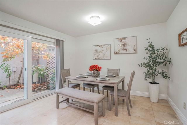 17721 Norwalk 11, Artesia, CA 90701