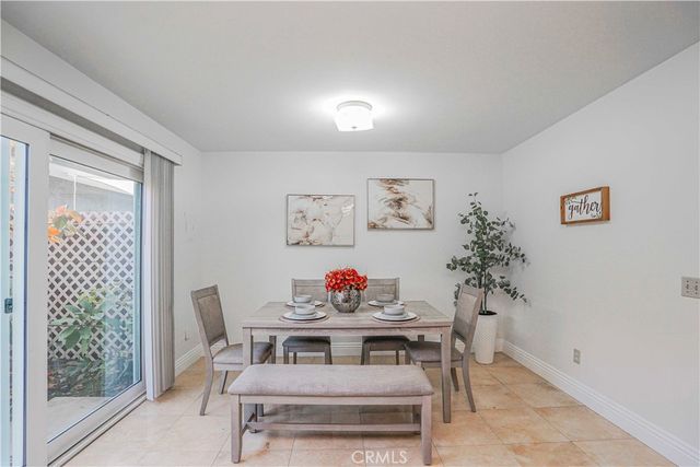 17721 Norwalk 11, Artesia, CA 90701