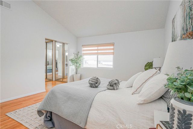 17721 Norwalk 11, Artesia, CA 90701