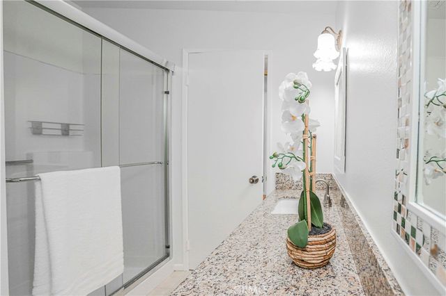 17721 Norwalk 11, Artesia, CA 90701