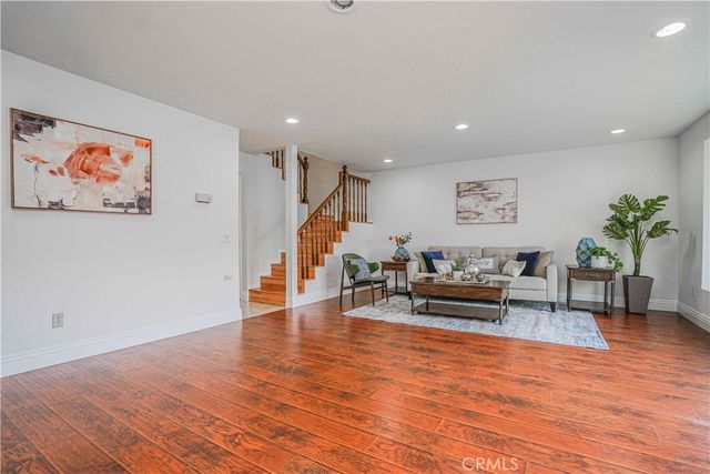 17721 Norwalk 11, Artesia, CA 90701