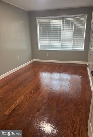 6118 HIBBLING AVE, Springfield, VA 22150