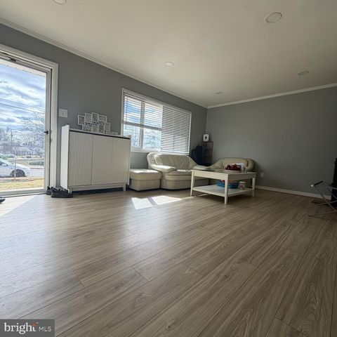 6118 HIBBLING AVE, Springfield, VA 22150