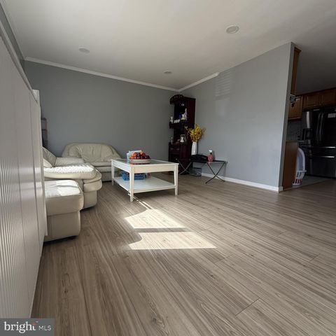 6118 HIBBLING AVE, Springfield, VA 22150