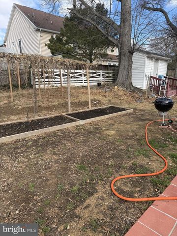 6118 HIBBLING AVE, Springfield, VA 22150