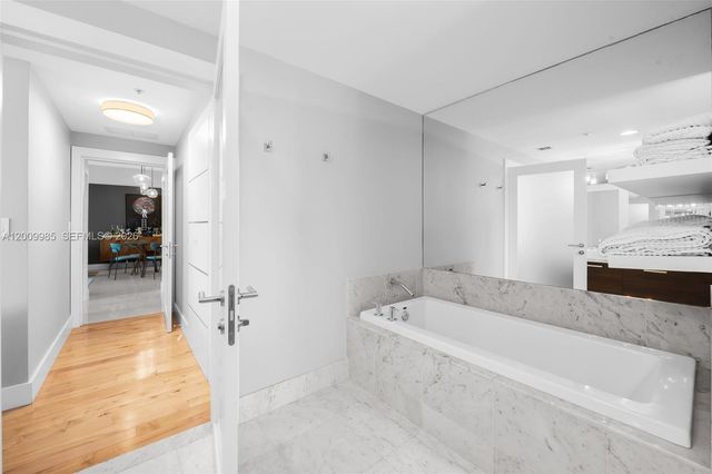 253 NE 2nd St 2503, Miami, FL 33132