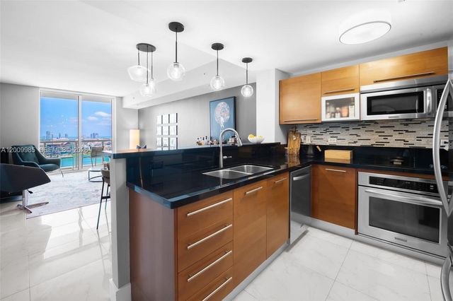 253 NE 2nd St 2503, Miami, FL 33132