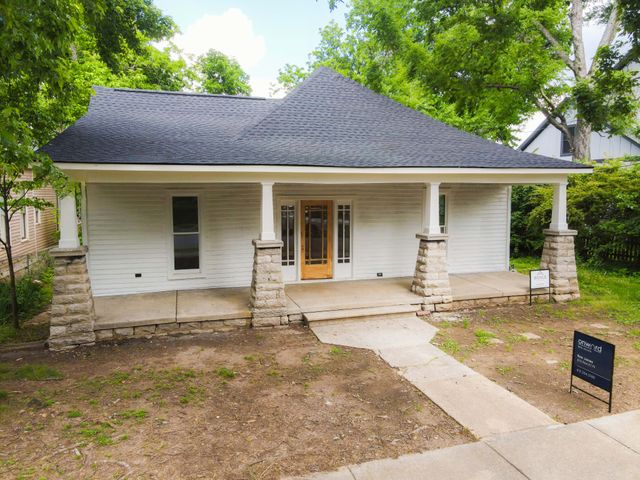 2206 Grantland Ave, Nashville, TN 37204