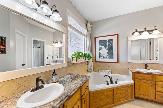 1911 N Valleyview, Wichita, KS 67212