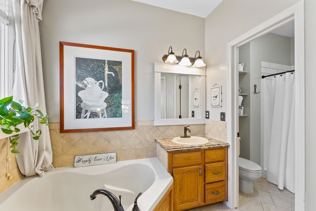 1911 N Valleyview, Wichita, KS 67212