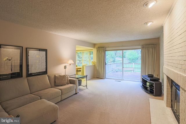 260 HUNTERS RIDGE RD, Lutherville Timonium, MD 21093