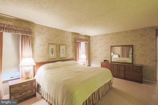 260 HUNTERS RIDGE RD, Lutherville Timonium, MD 21093