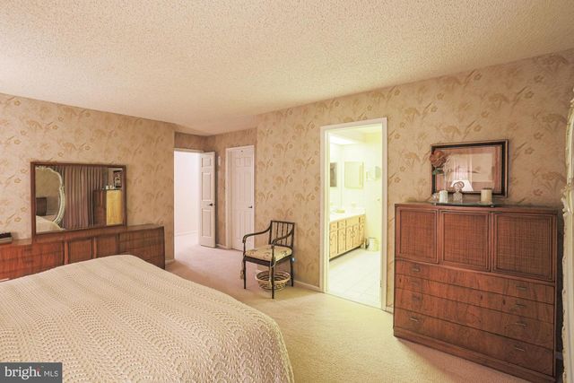 260 HUNTERS RIDGE RD, Lutherville Timonium, MD 21093