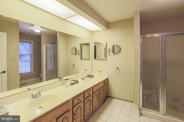 260 HUNTERS RIDGE RD, Lutherville Timonium, MD 21093