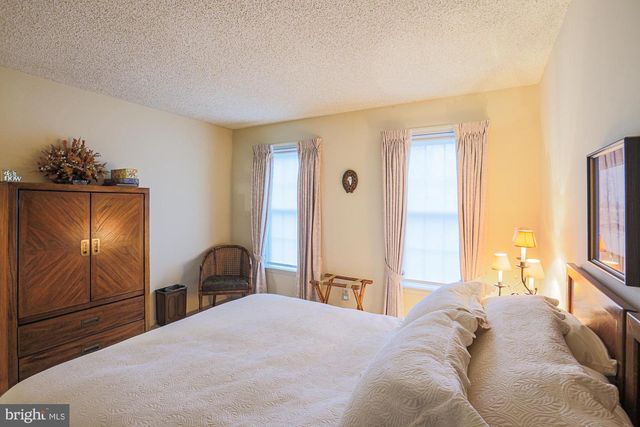 260 HUNTERS RIDGE RD, Lutherville Timonium, MD 21093