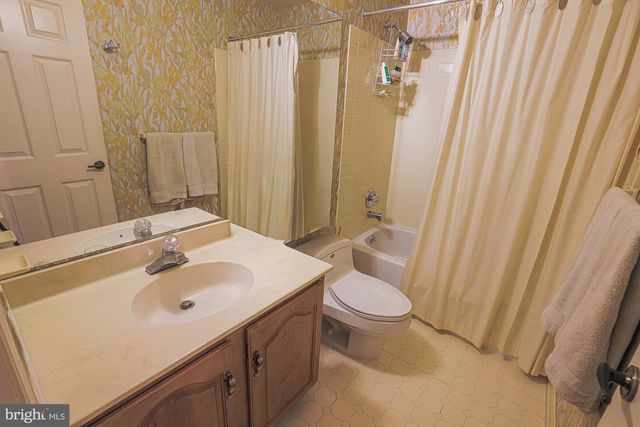 260 HUNTERS RIDGE RD, Lutherville Timonium, MD 21093