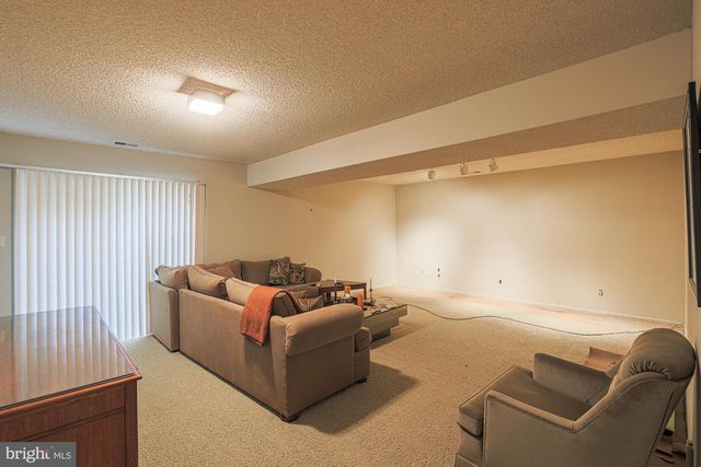 260 HUNTERS RIDGE RD, Lutherville Timonium, MD 21093