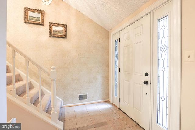 260 HUNTERS RIDGE RD, Lutherville Timonium, MD 21093