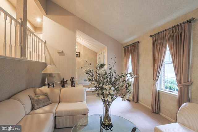 260 HUNTERS RIDGE RD, Lutherville Timonium, MD 21093