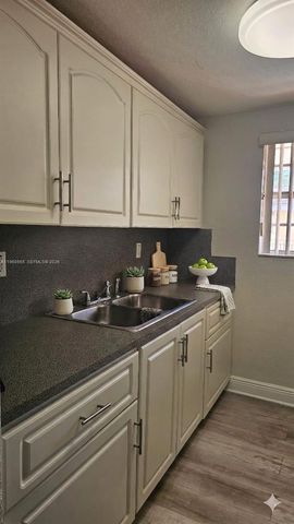 3800 SW 102nd Avenue 221, Miami, FL 33165