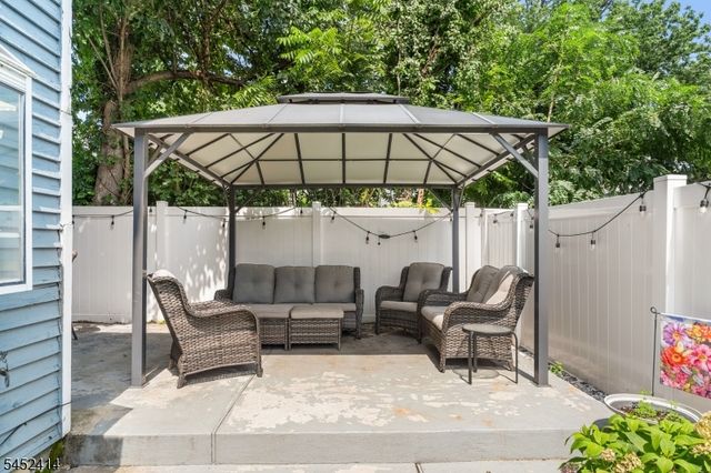 422 E Front St, Plainfield City, NJ 07060