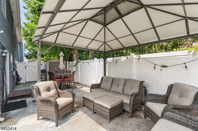 422 E Front St, Plainfield City, NJ 07060