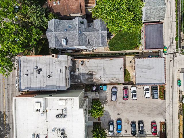 214 Chicago Avenue, Oak Park, IL 60302