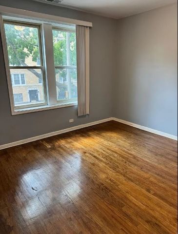 214 Chicago Avenue, Oak Park, IL 60302