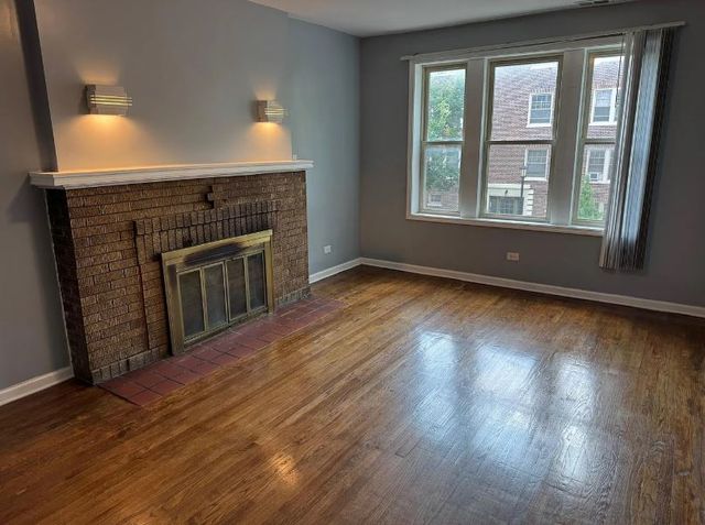 214 Chicago Avenue, Oak Park, IL 60302