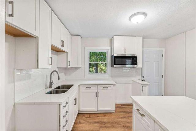 2905 Gresham Road, Atlanta, GA 30316