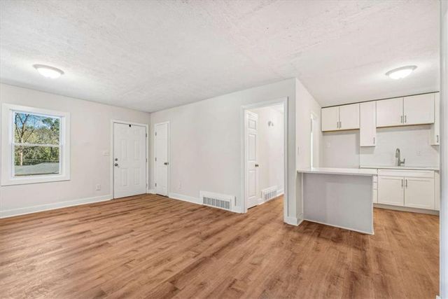 2905 Gresham Road, Atlanta, GA 30316