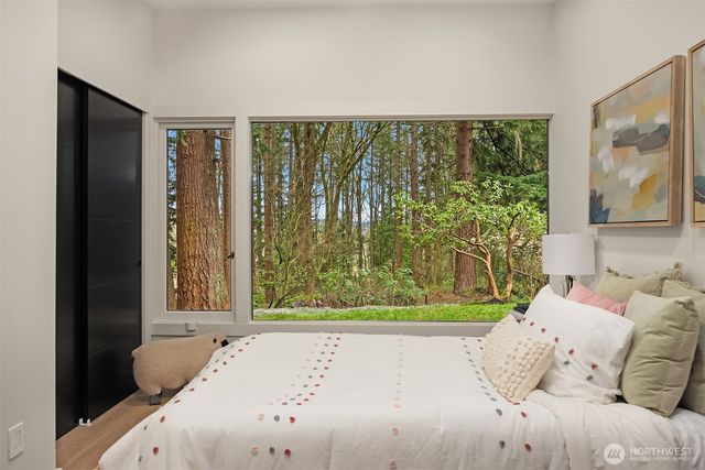 14841 SE 54th Street, Bellevue, WA 98006