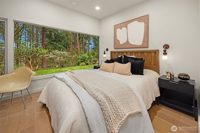 14841 SE 54th Street, Bellevue, WA 98006